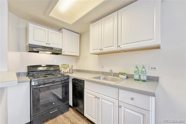 1275 N Clarkson Street Unit: 6