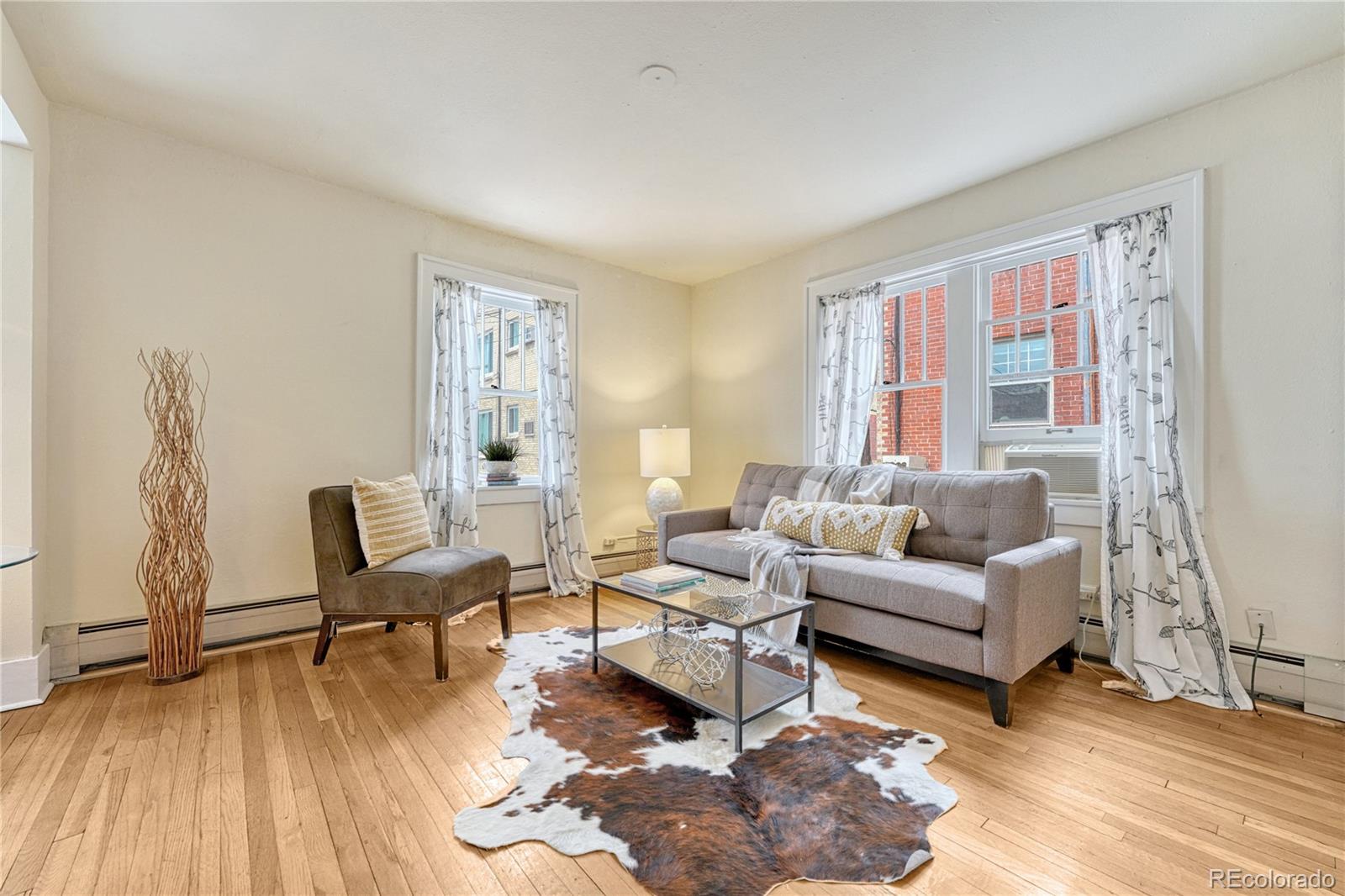 1275 N Clarkson Street Unit: 6