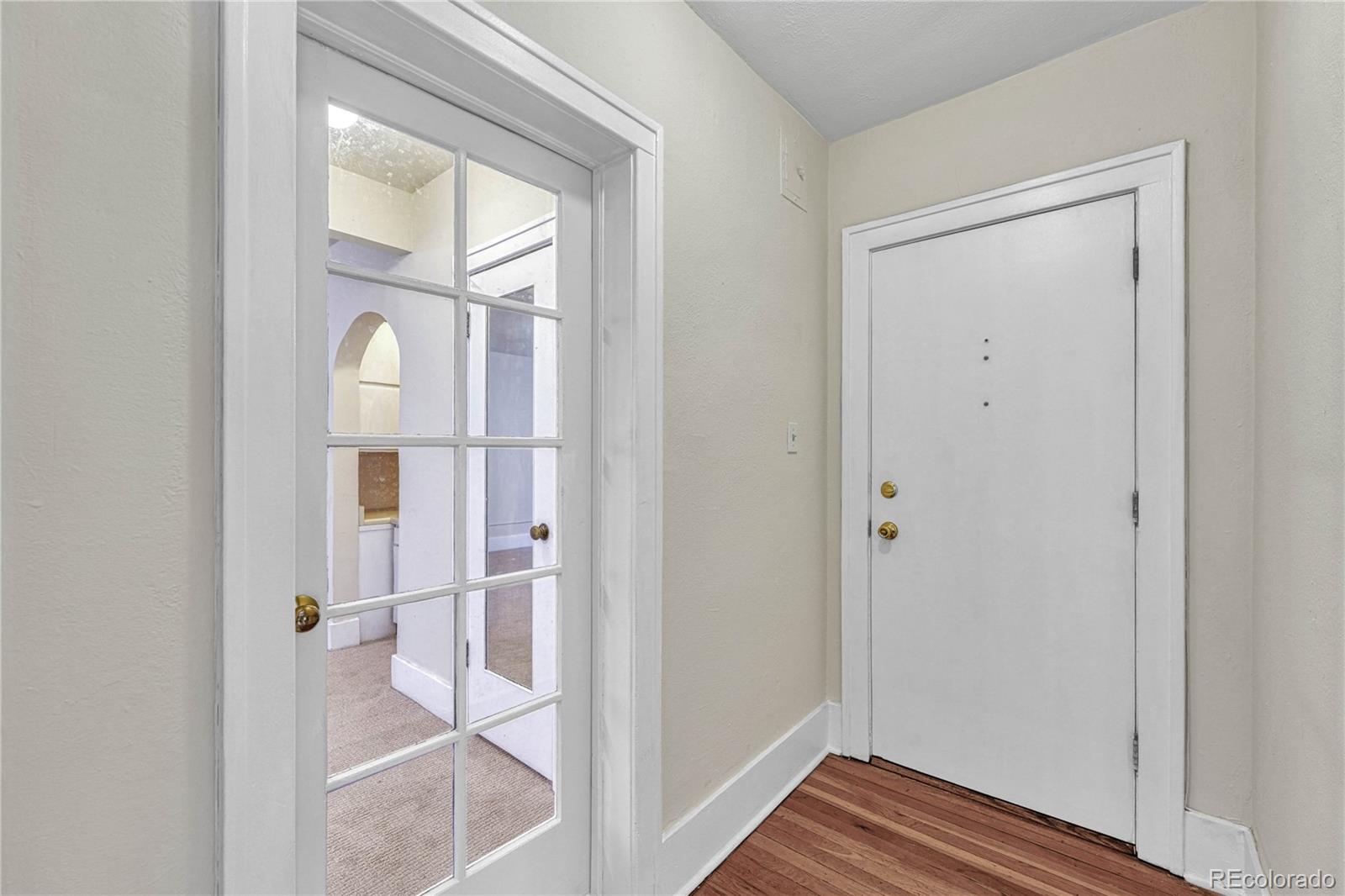 1275 N Clarkson Street Unit: 6