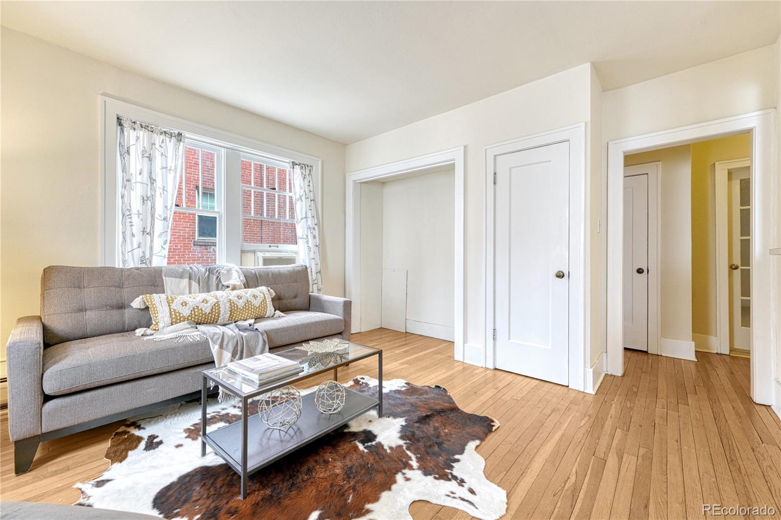 1275 N Clarkson Street Unit: 6