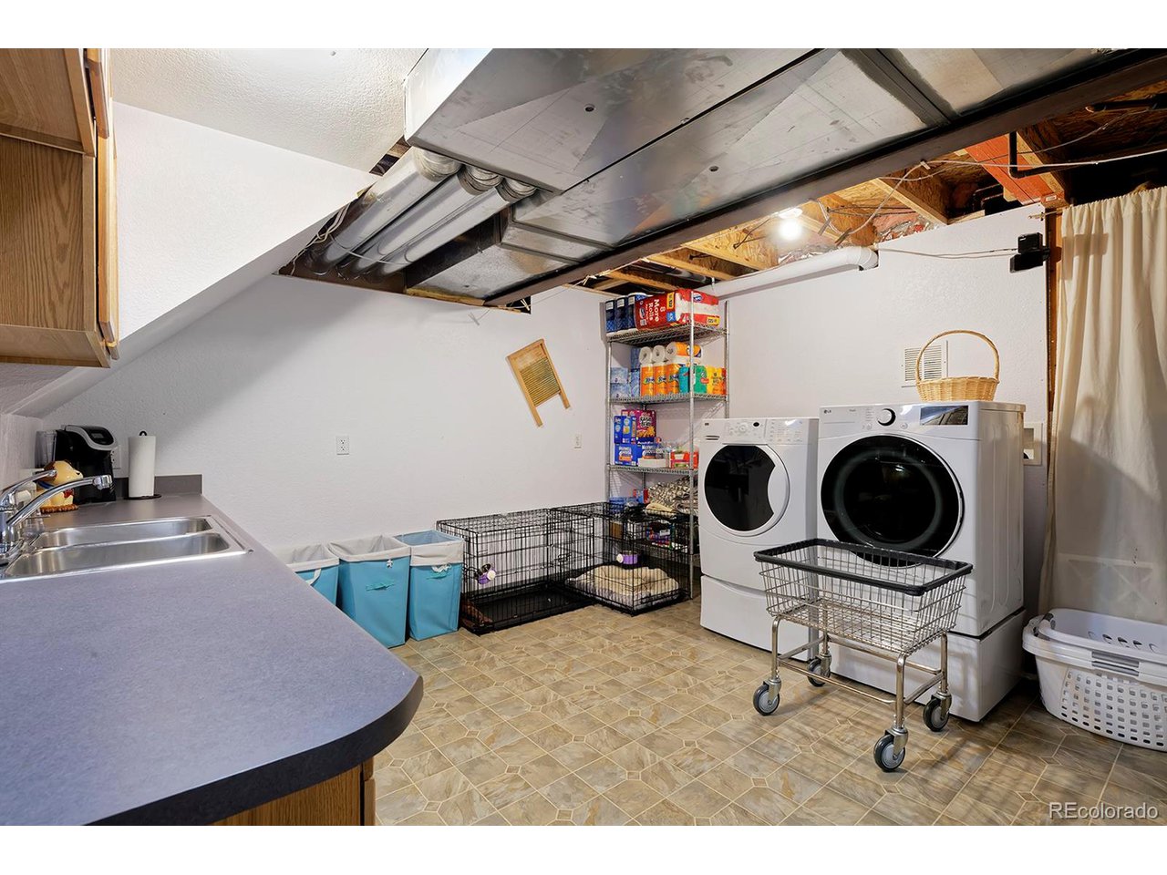 1494 Clover Creek Dr