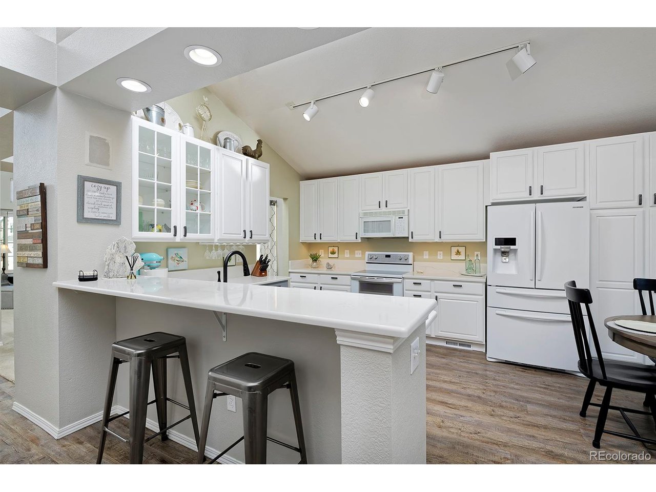 1494 Clover Creek Dr