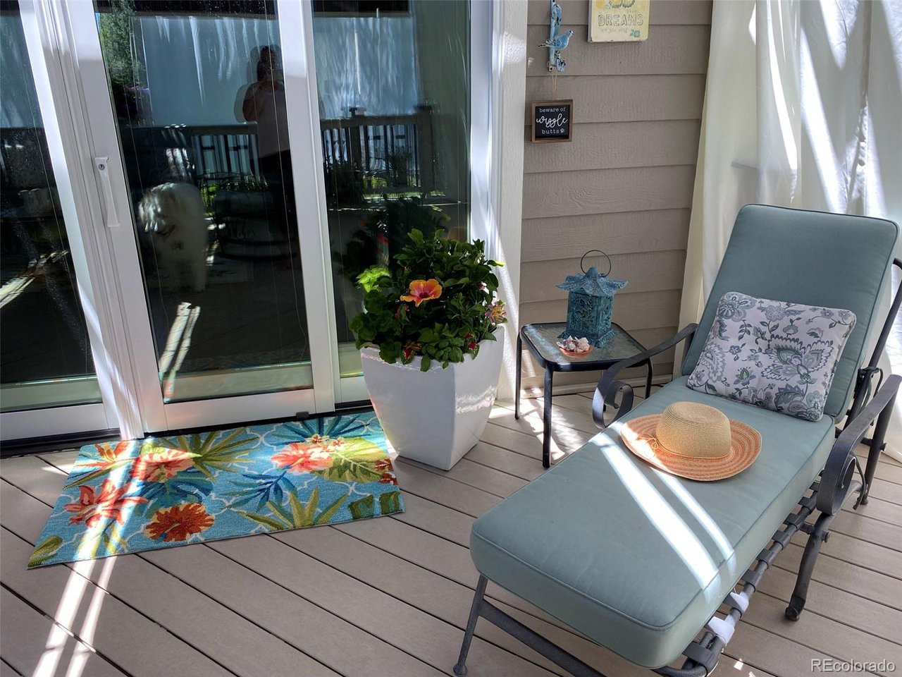 1494 Clover Creek Dr