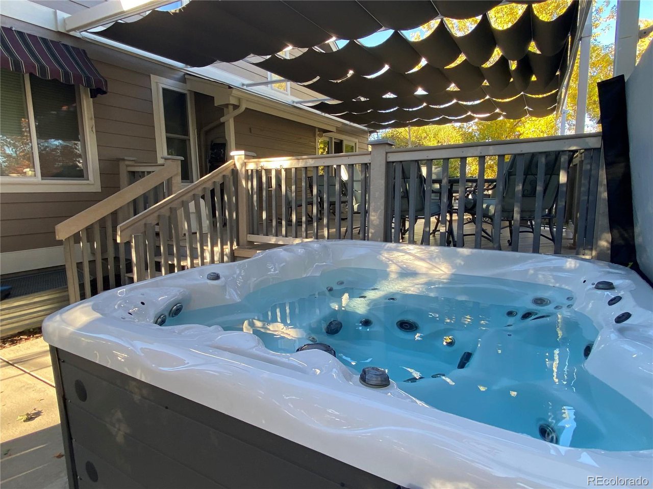 1494 Clover Creek Dr