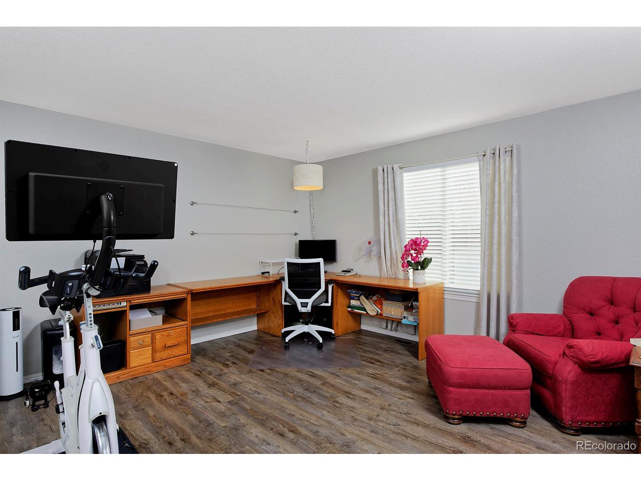 1494 Clover Creek Dr