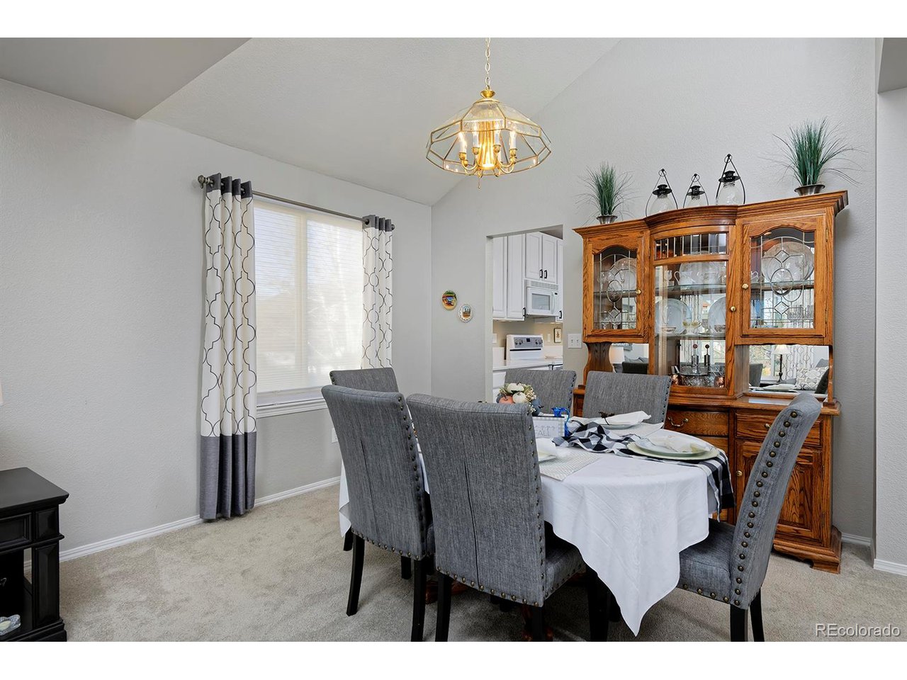 1494 Clover Creek Dr