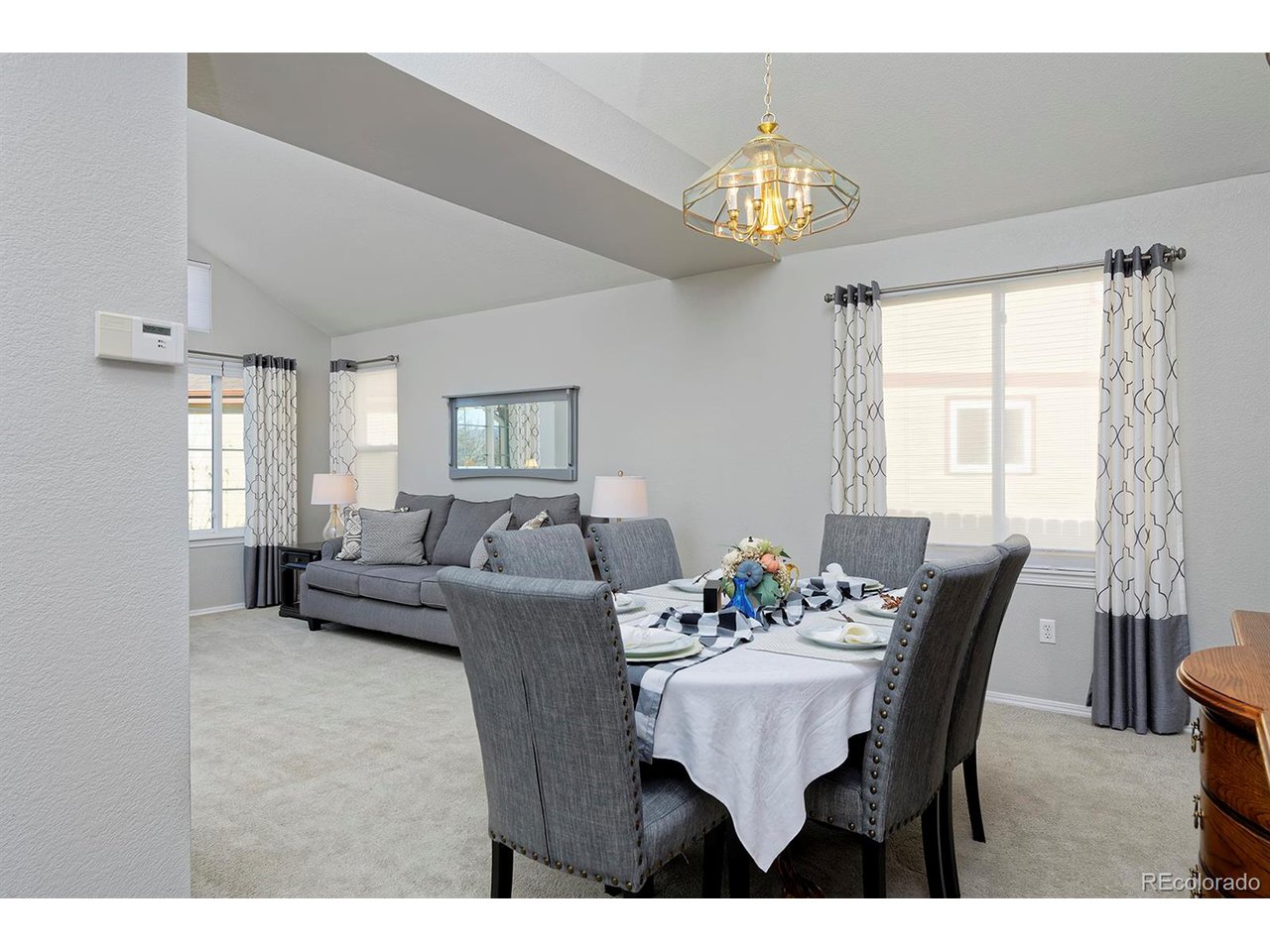 1494 Clover Creek Dr