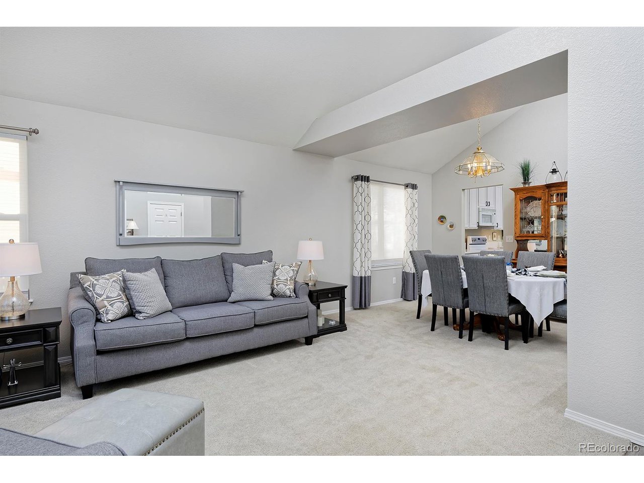 1494 Clover Creek Dr