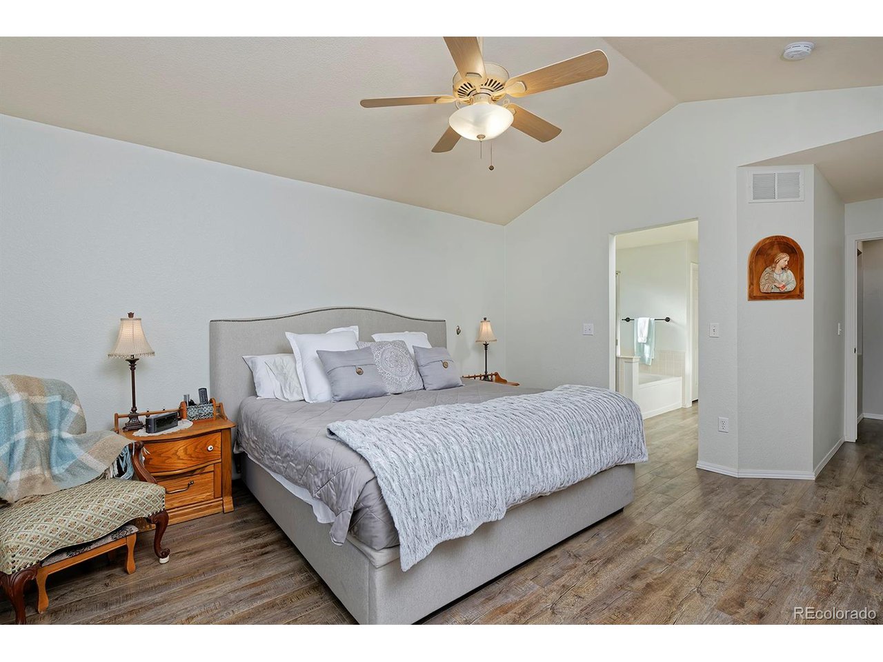 1494 Clover Creek Dr