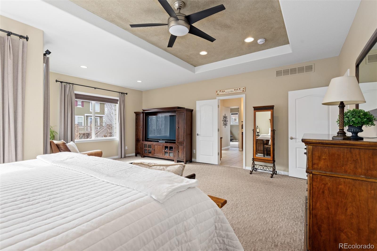 10996 Glengate Circle