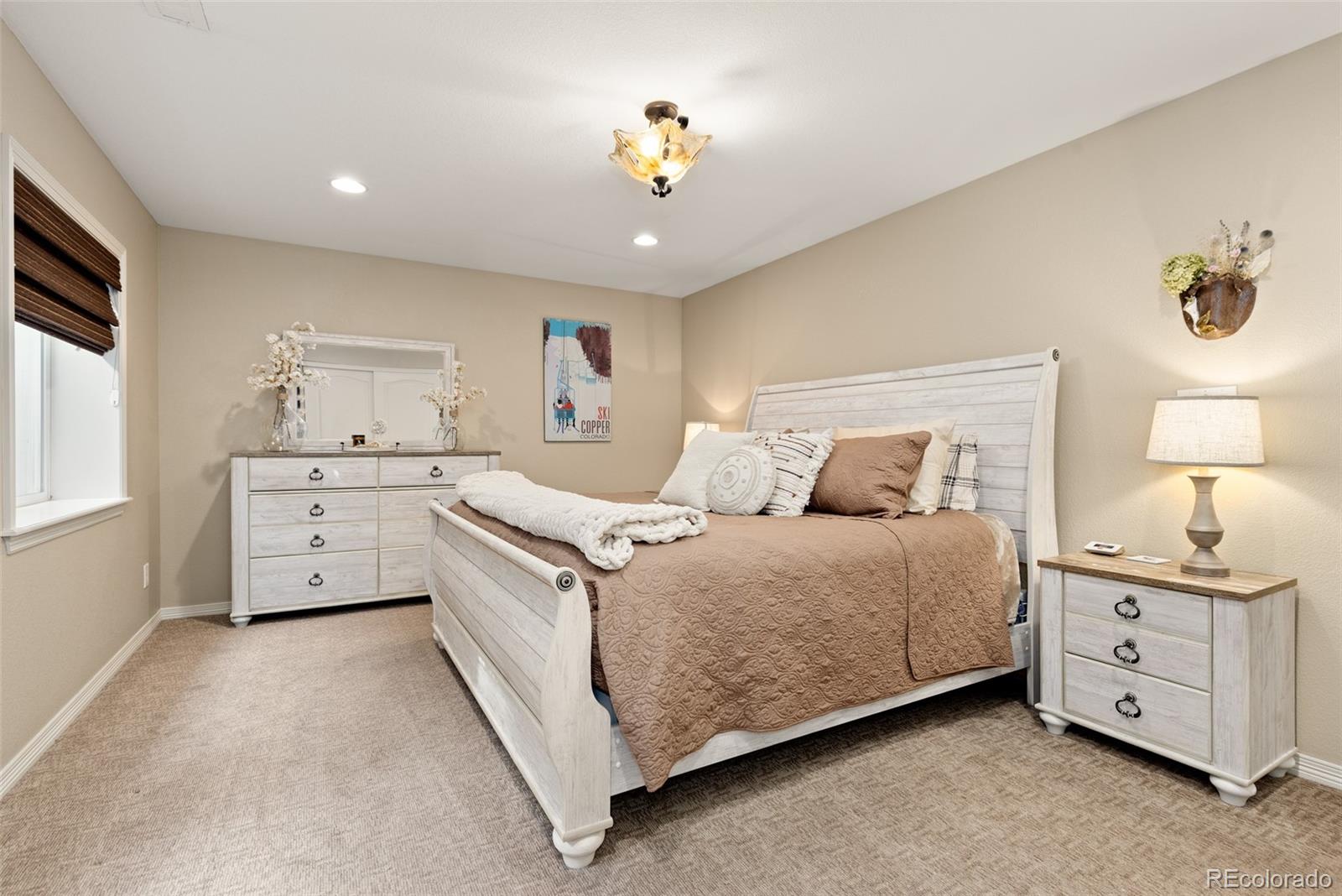 10996 Glengate Circle