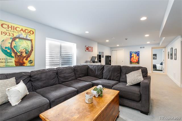 8775 El Diente Street