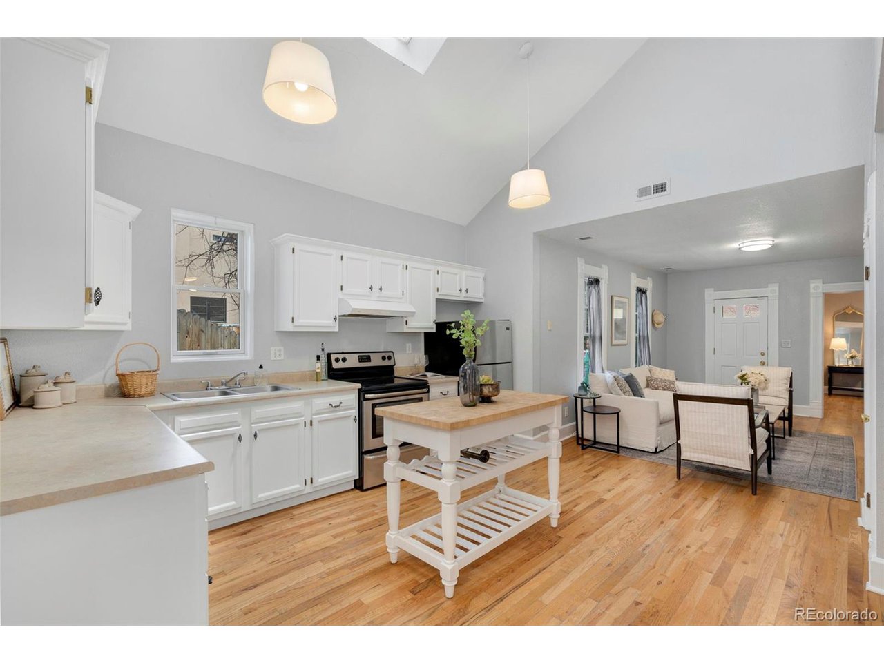 3333 W Hayward Pl