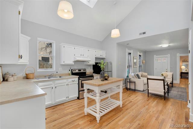 3333 W Hayward Place