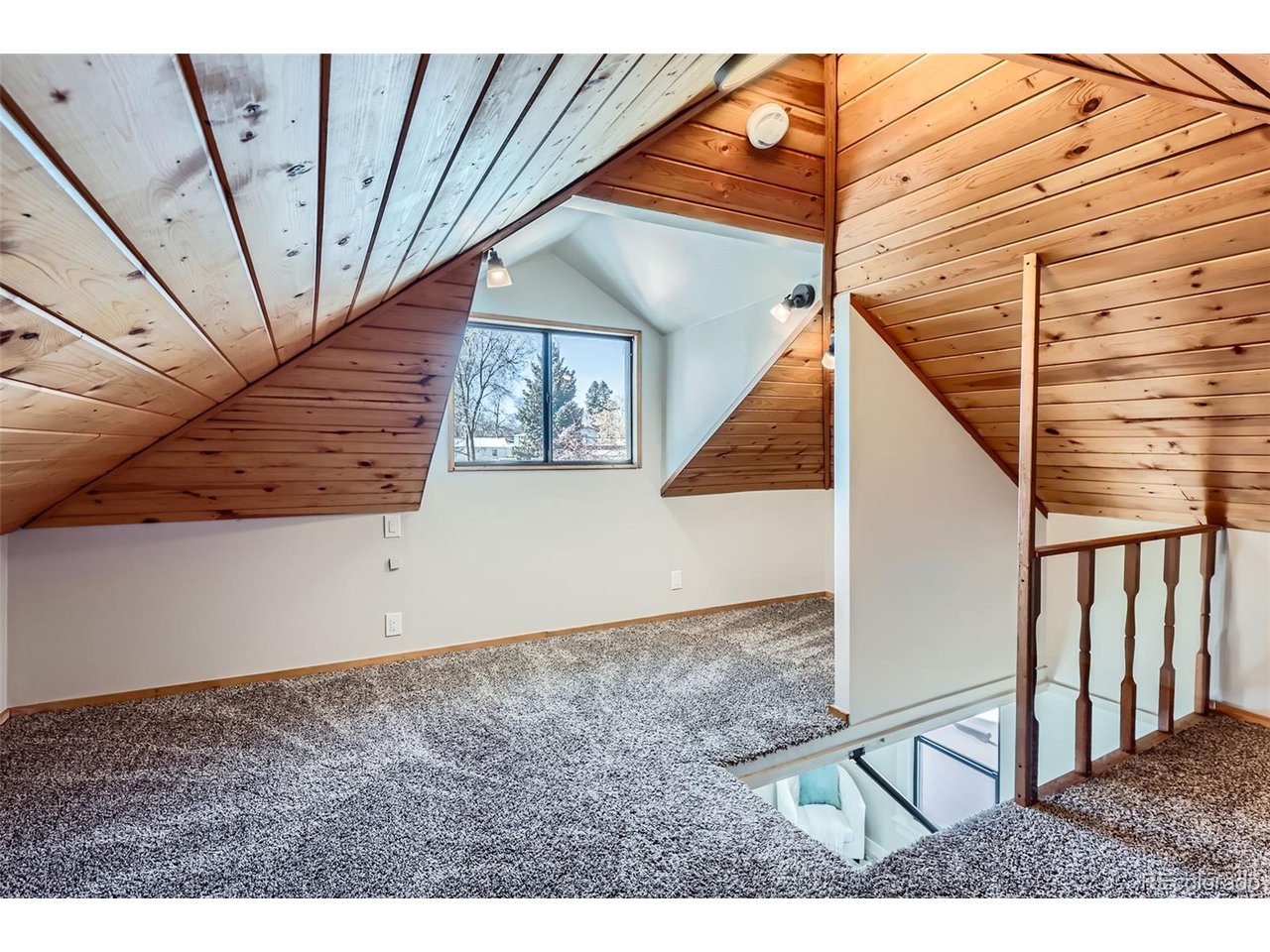 2222 Fenton St