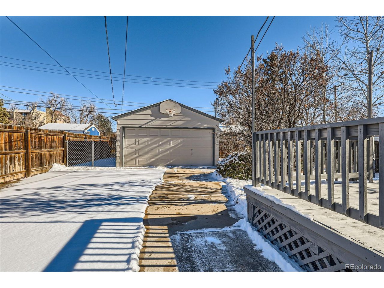 2222 Fenton St