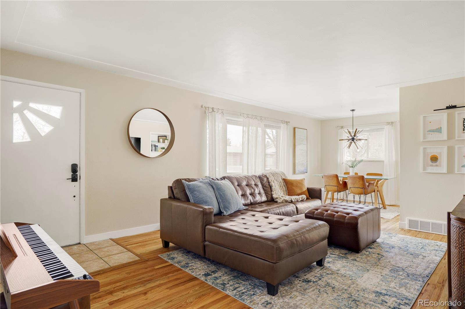 5331 S Hickory Street