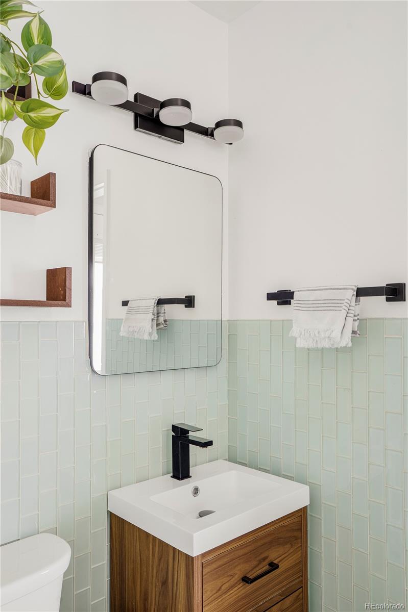 5331 S Hickory Street