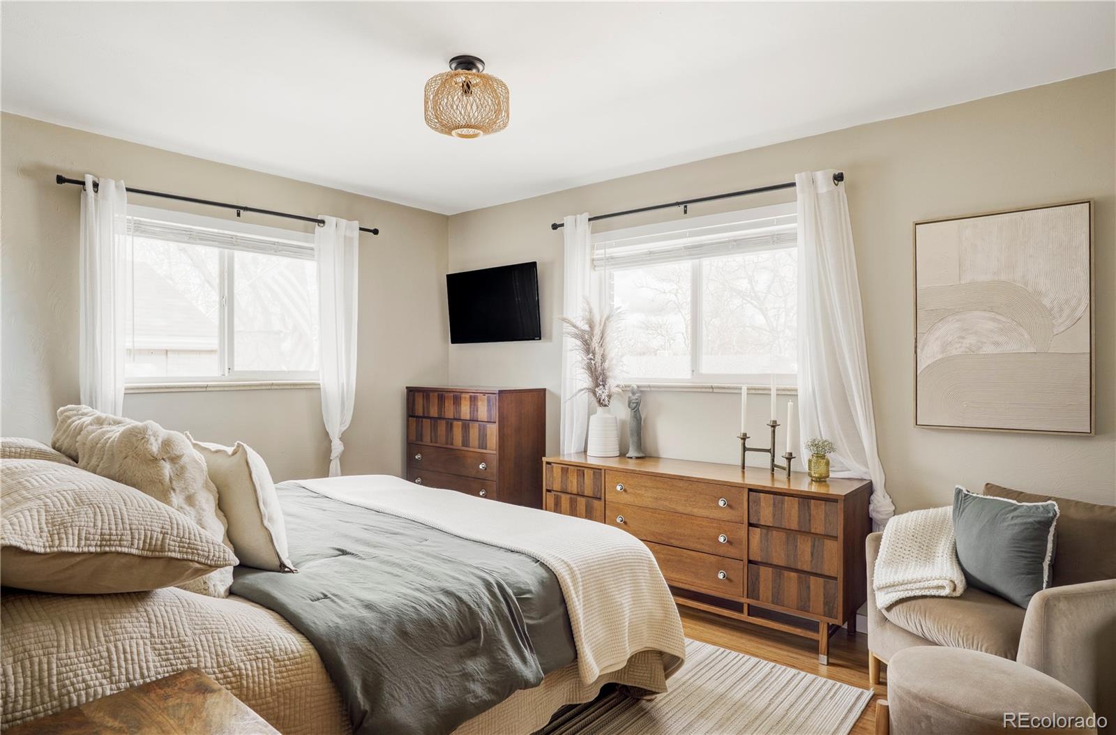 5331 S Hickory Street