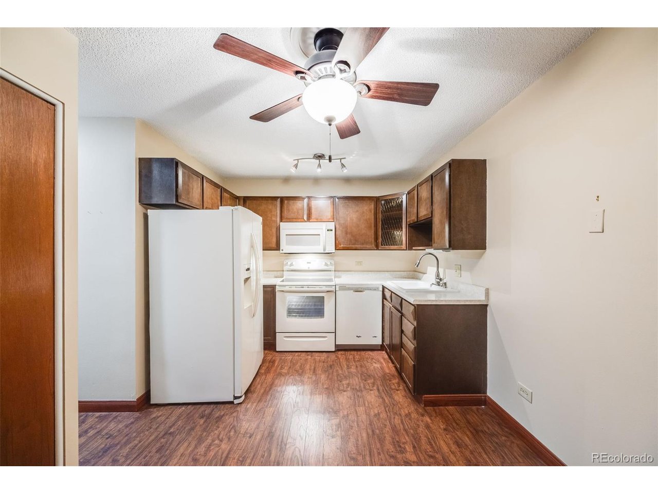 350 S Clinton St 7A