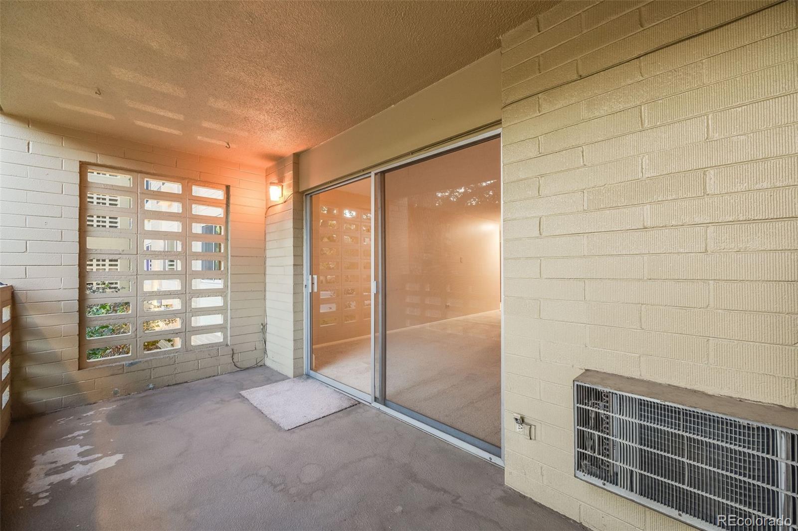350 S Clinton Street Unit: 7A