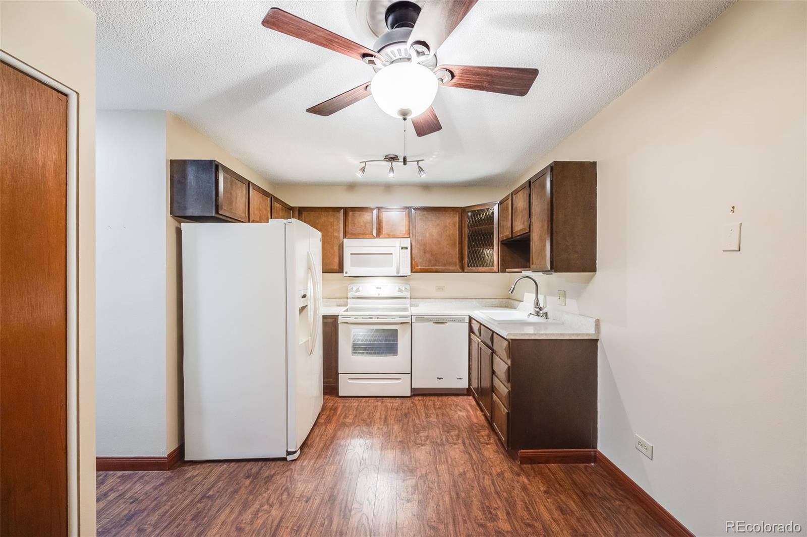 350 S Clinton Street Unit: 7A