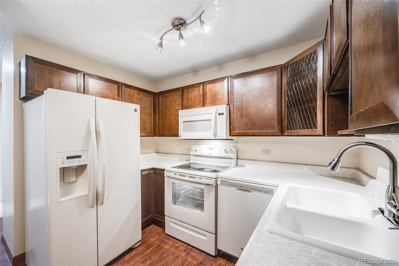 350 S Clinton Street Unit: 7A