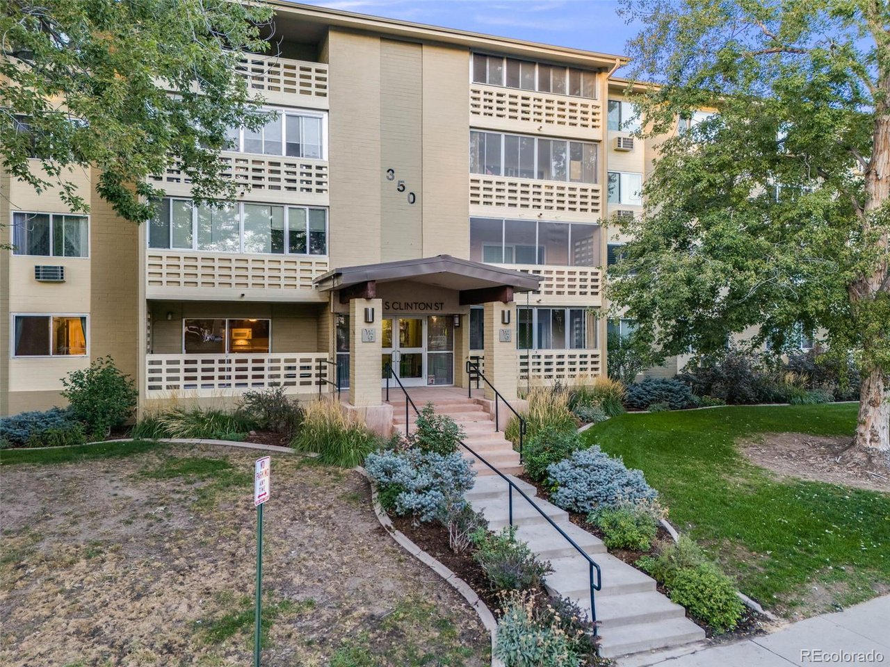 350 S Clinton St 7A