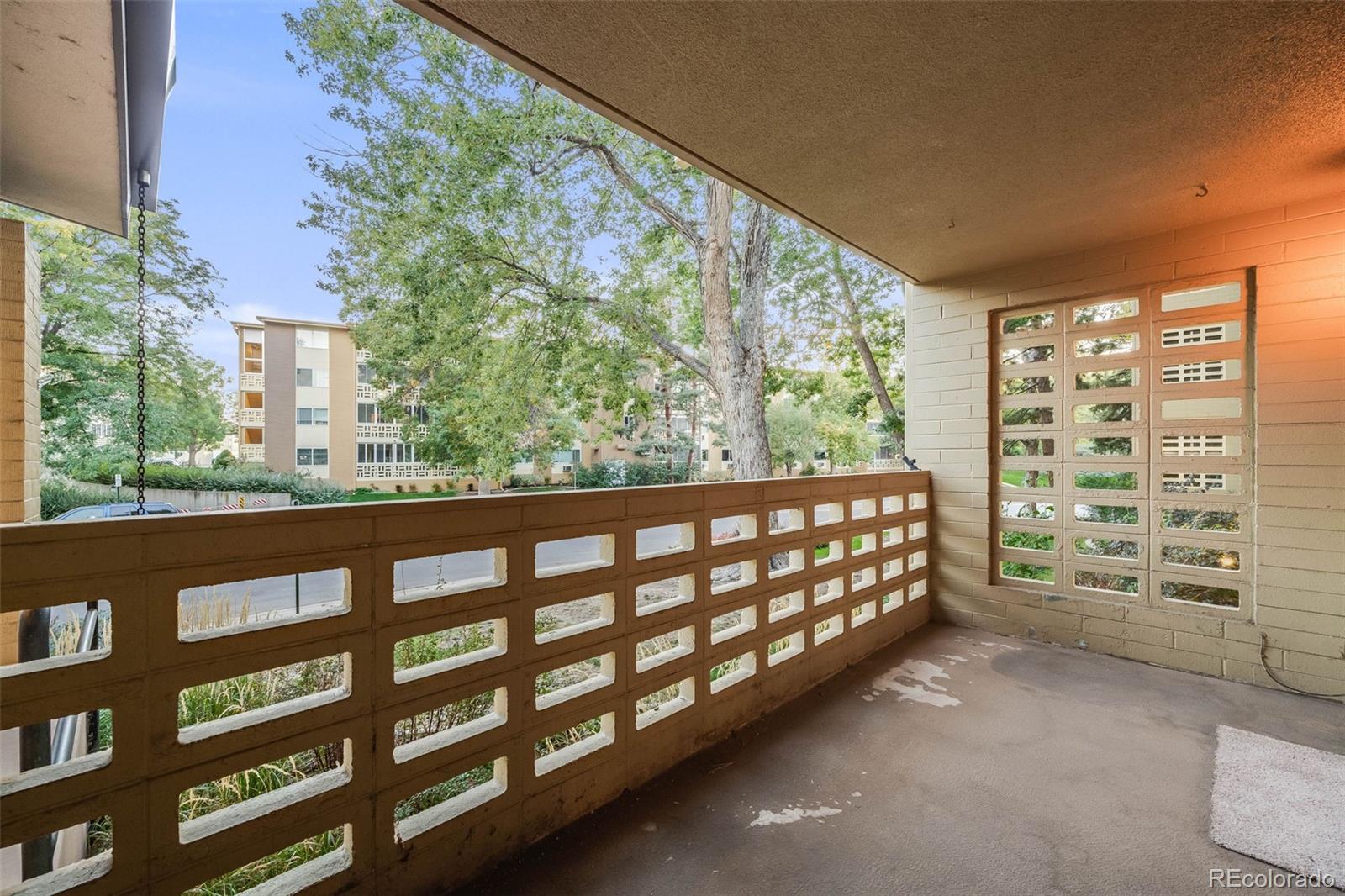 350 S Clinton Street Unit: 7A