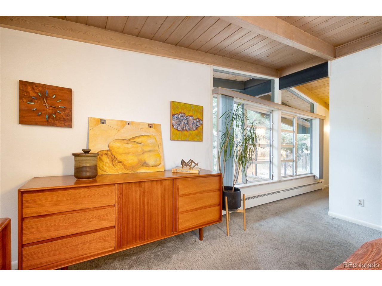 1111 Parkview Blvd
