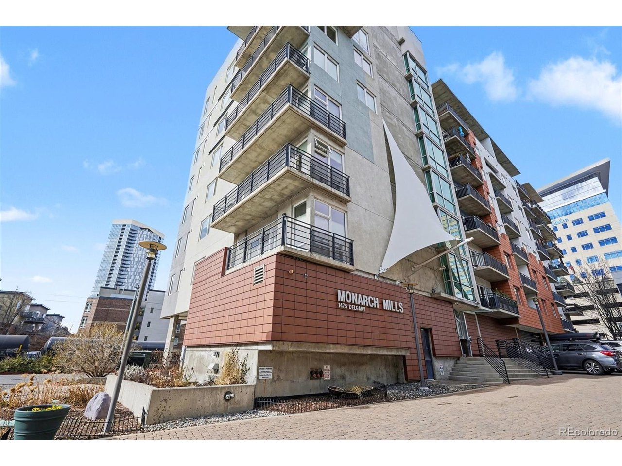 1475 Delgany St 205