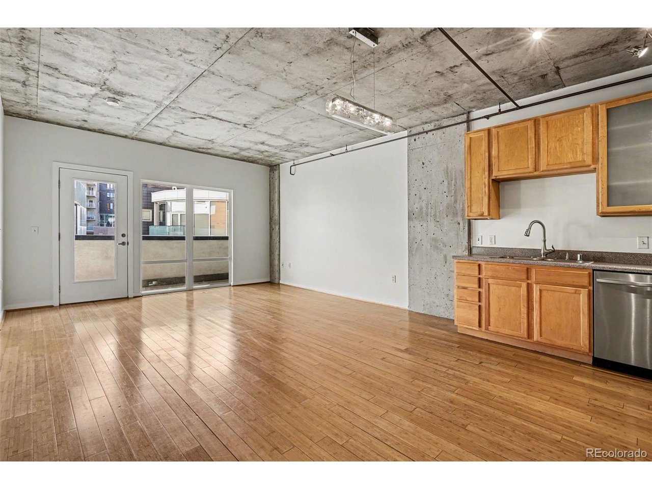 1475 Delgany St 205