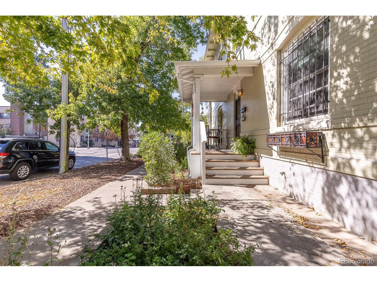 1107 E 11th Ave