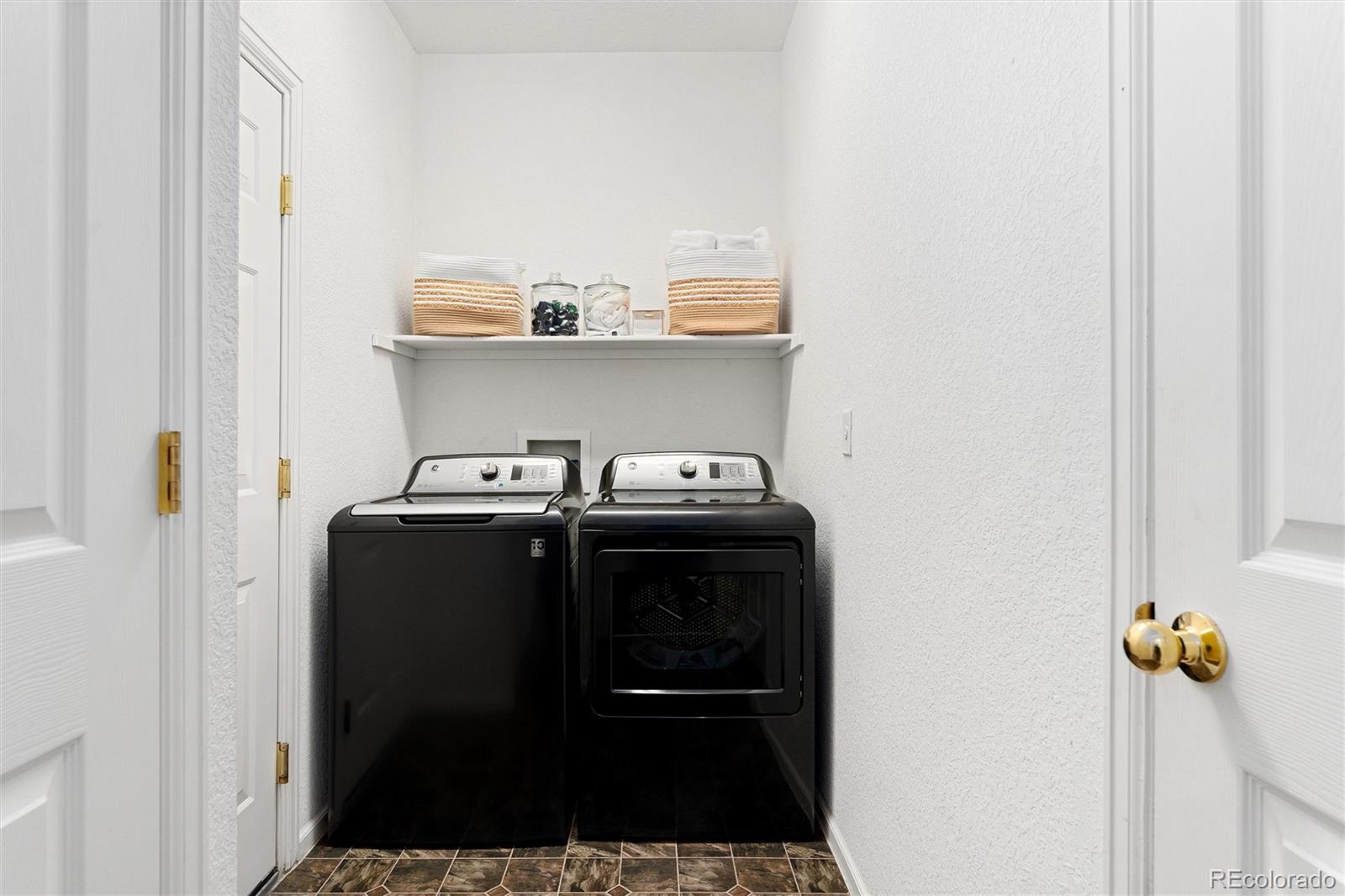 8099 E 28th Place