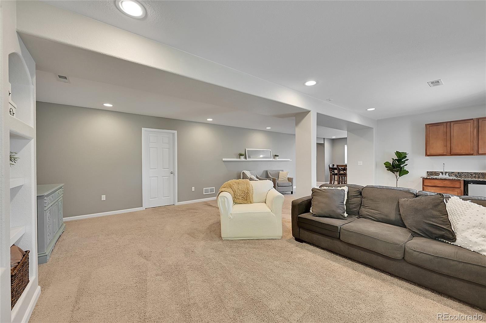 11669 Cormorant Circle