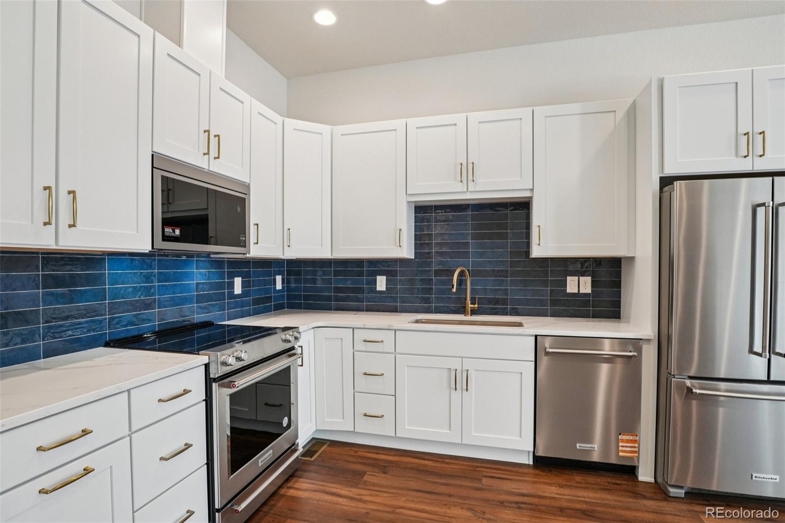 3126 W Bonfils Place