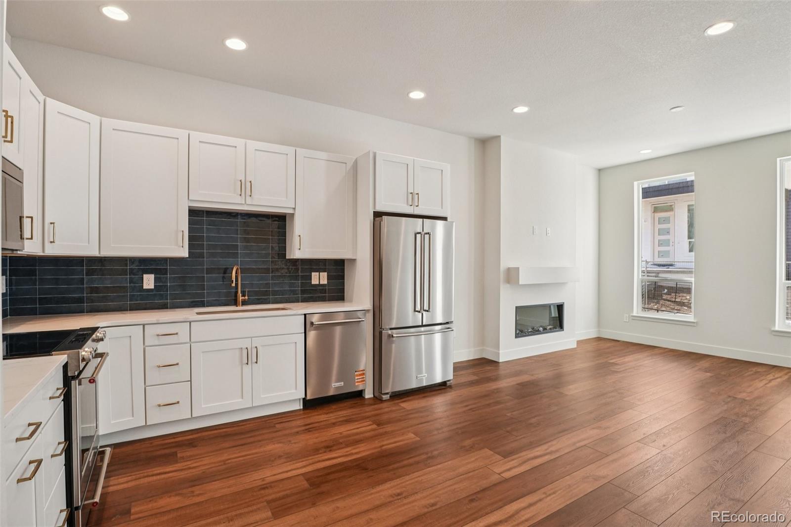 3126 W Bonfils Place