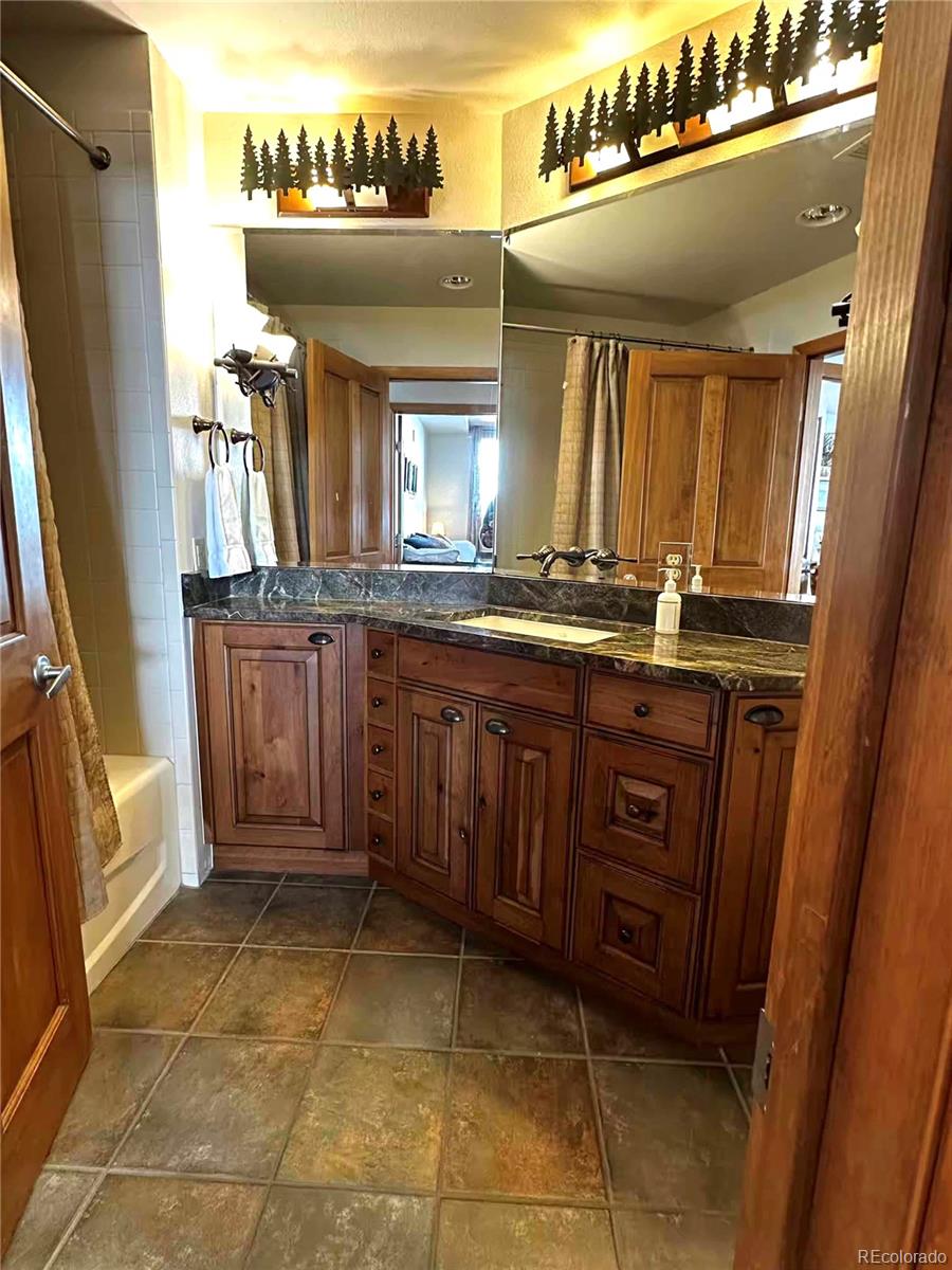 401 Nystrom Lane Unit: 1511