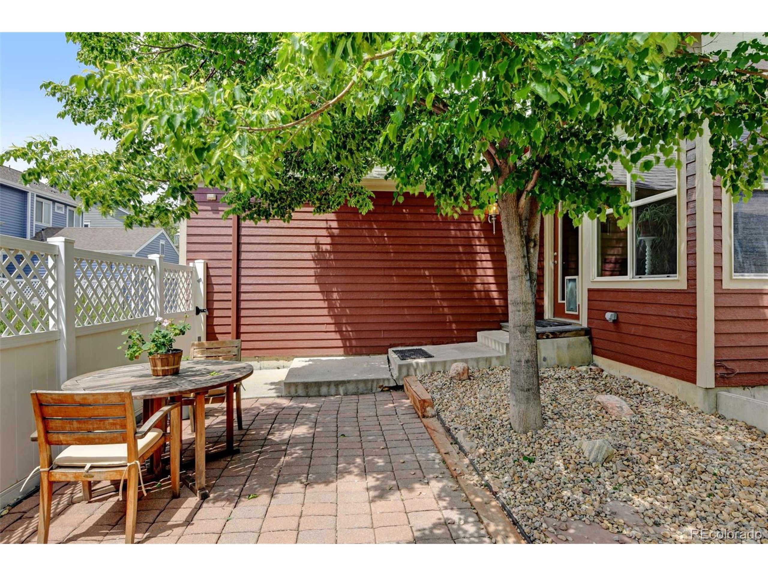 12417 James Ct