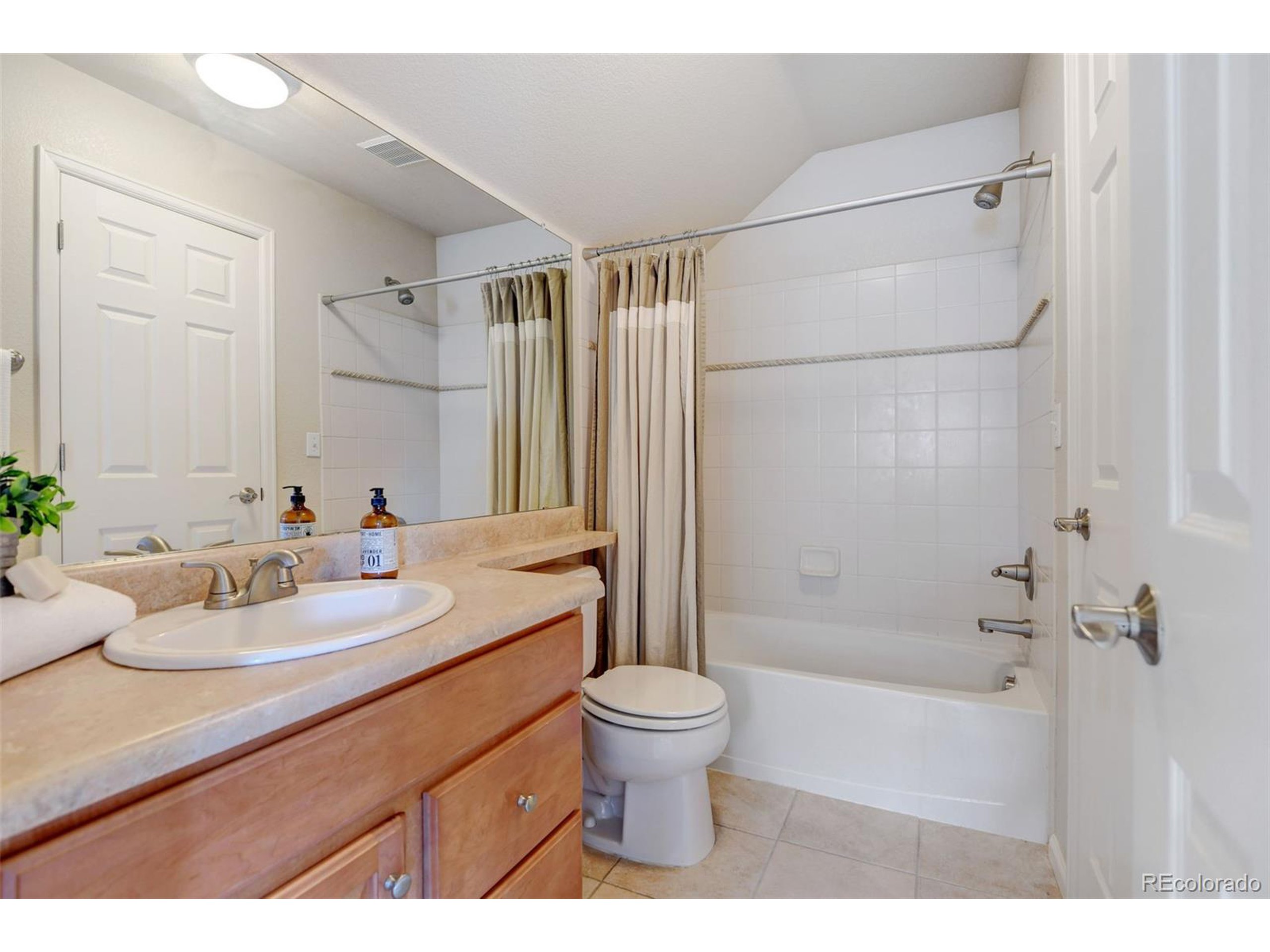 12417 James Ct