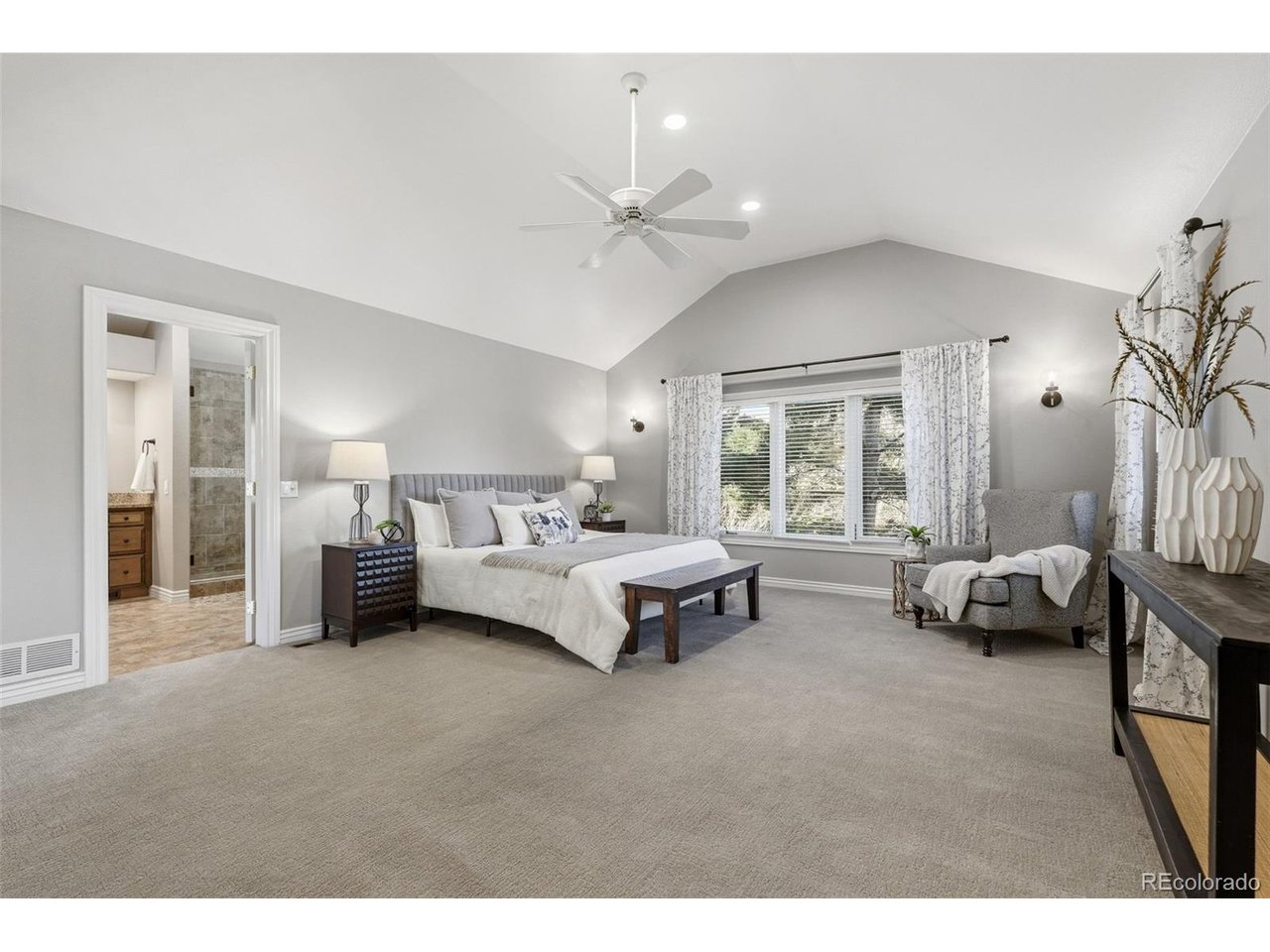 37 Elk Ln