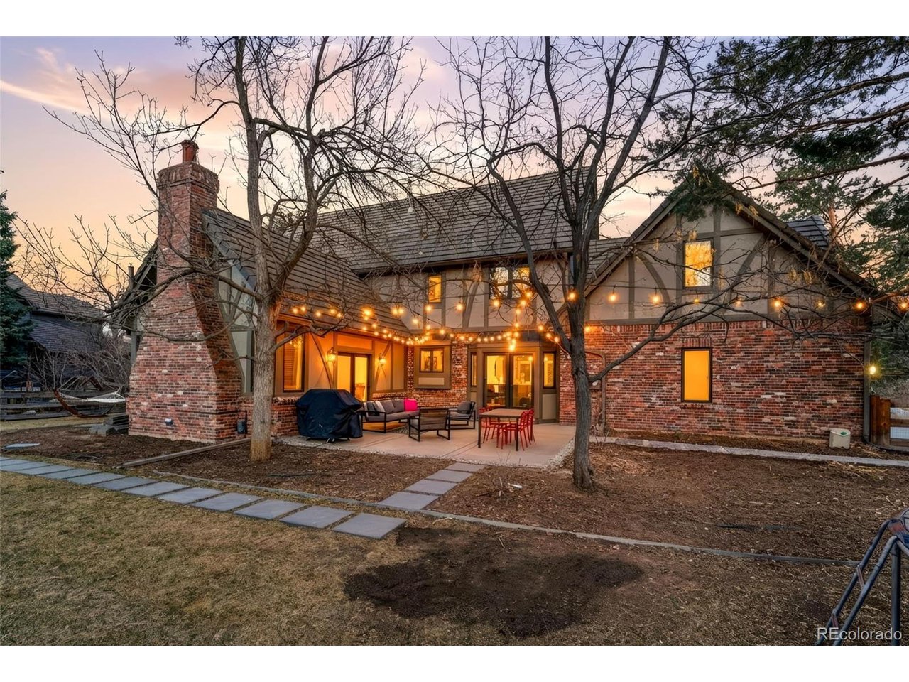 37 Elk Ln