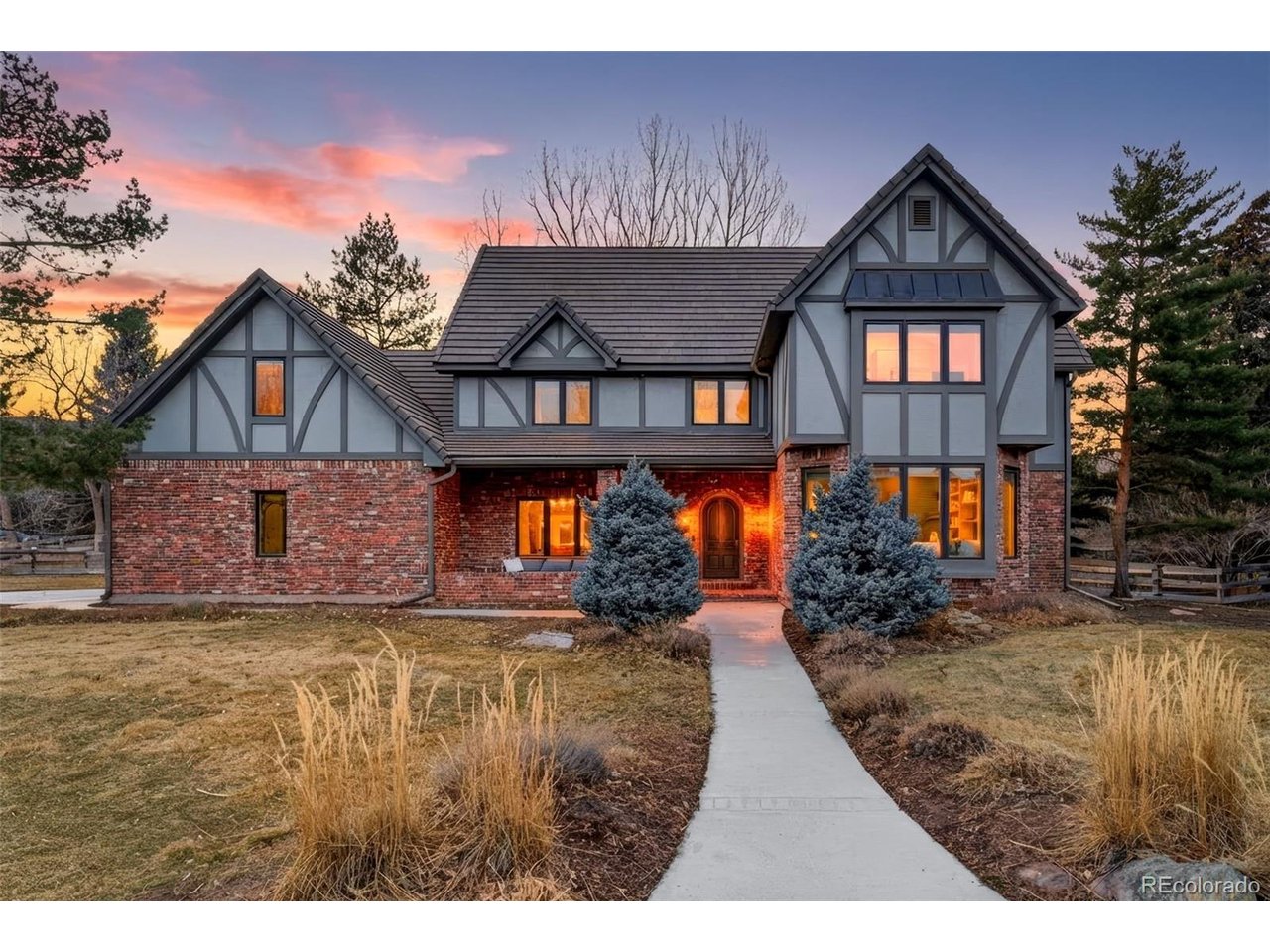 37 Elk Ln