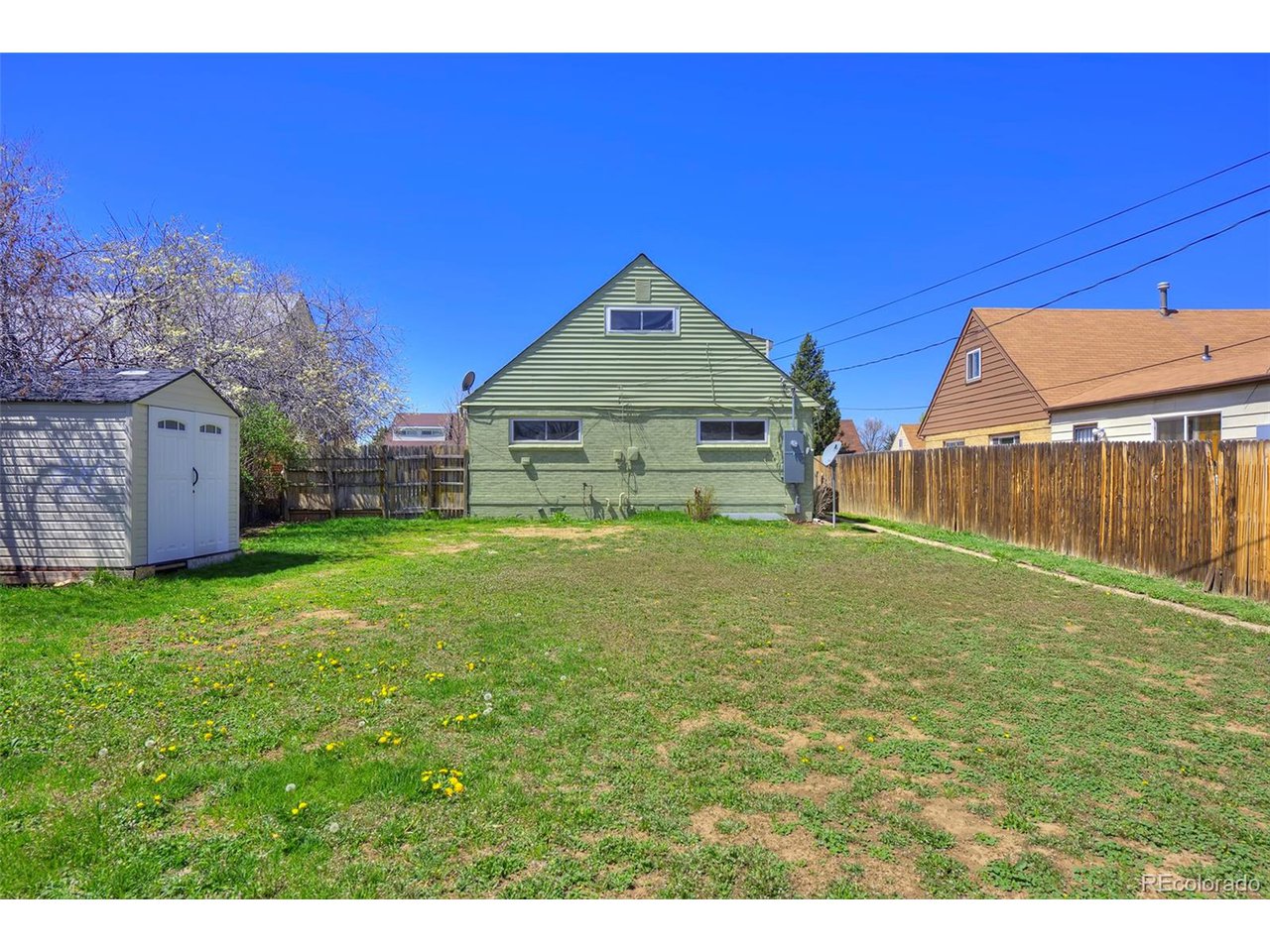 3640 Elm St