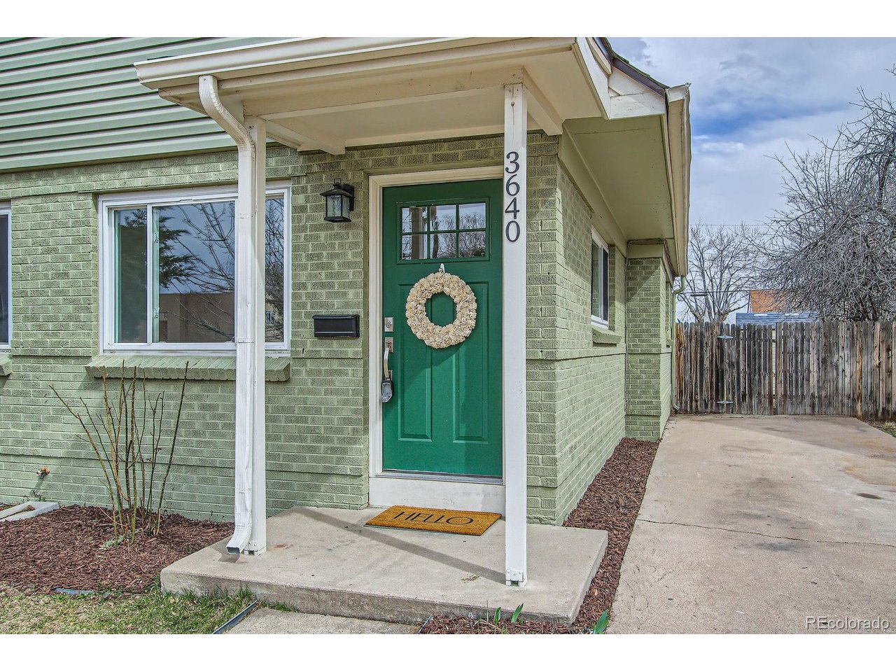 3640 Elm St