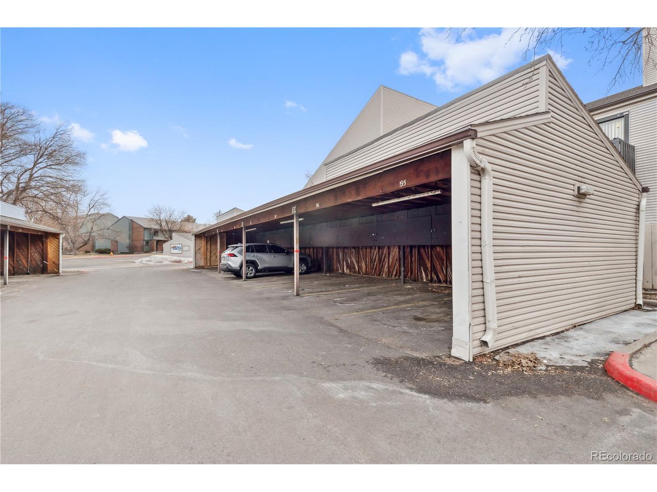3550 S Harlan St 327