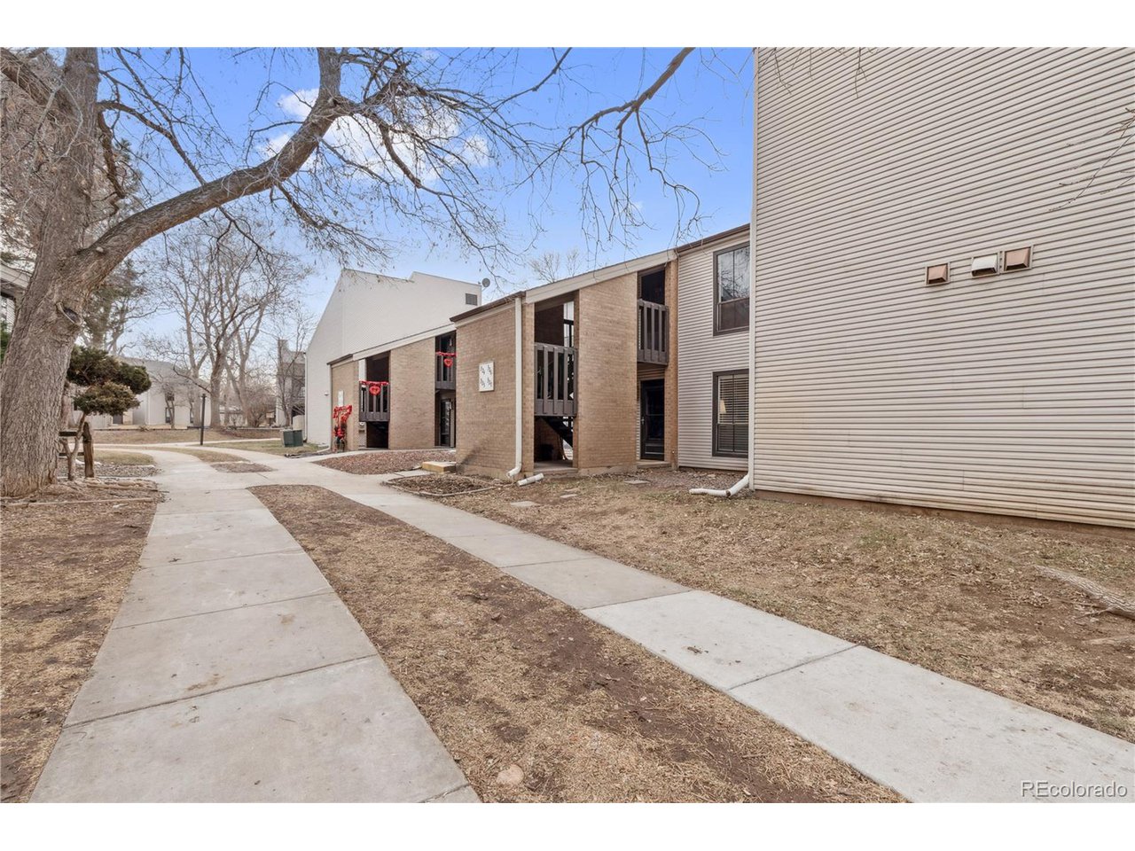 3550 S Harlan St 327