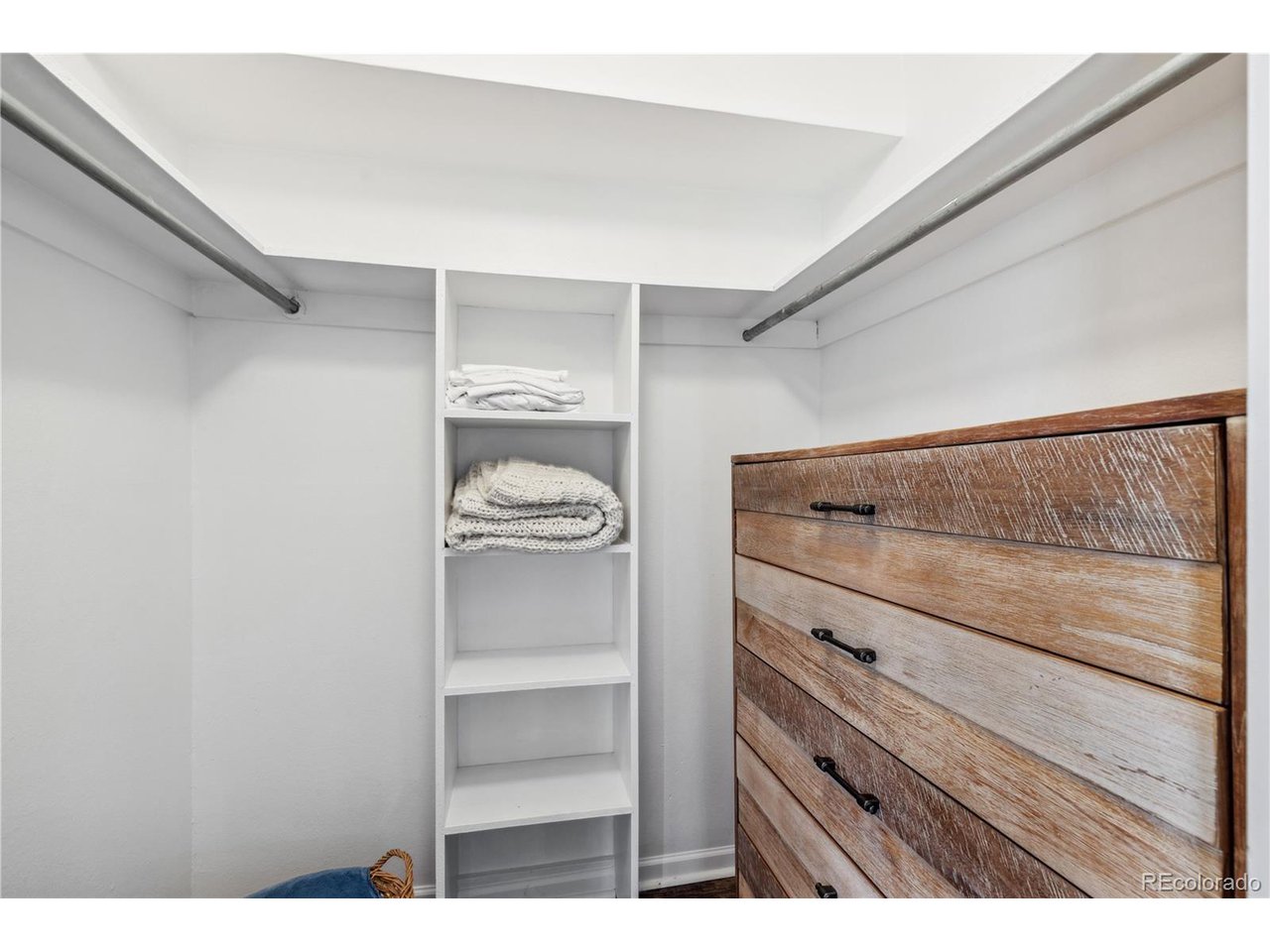 3550 S Harlan St 327