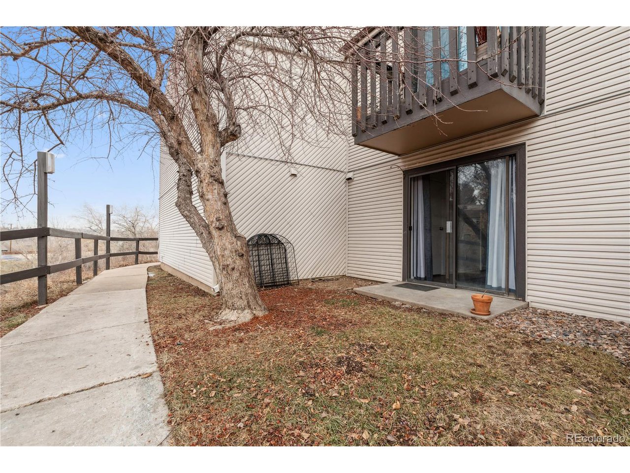3550 S Harlan St 327