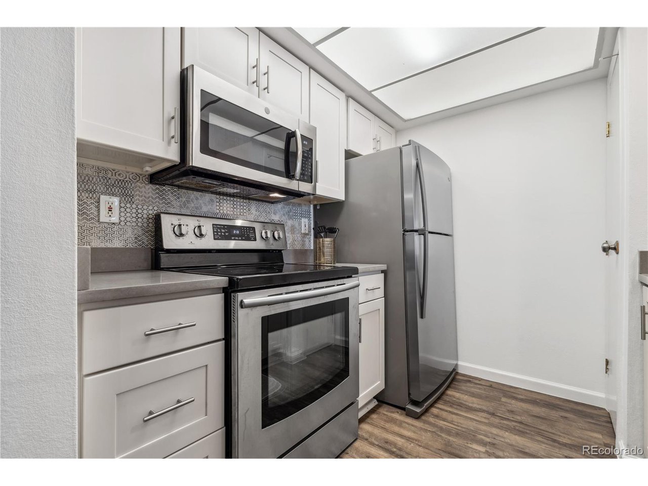 3550 S Harlan St 327